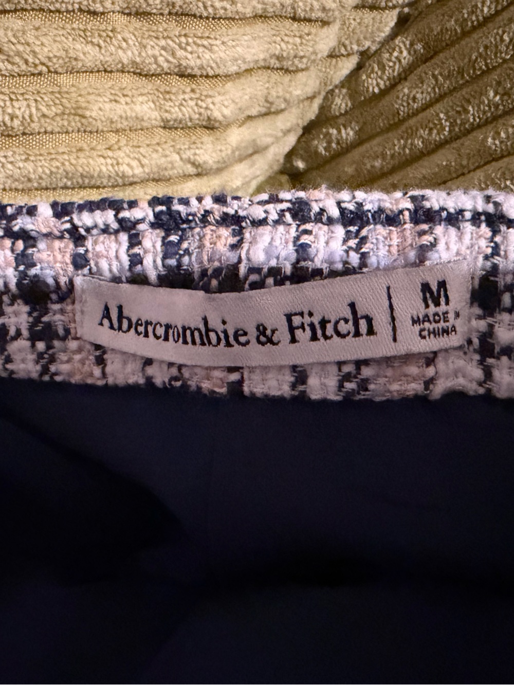 Abercrombie & Fitch Black and Cream Plaid Tweed Skort - Picture 3 of 3